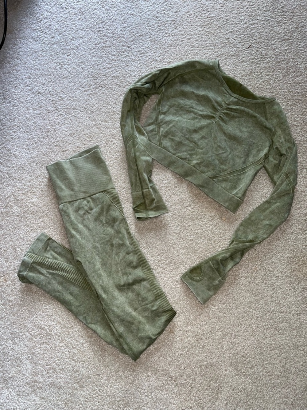 Olive Green Seamless Two-Piece Active Set w/ Scrunch Leggings